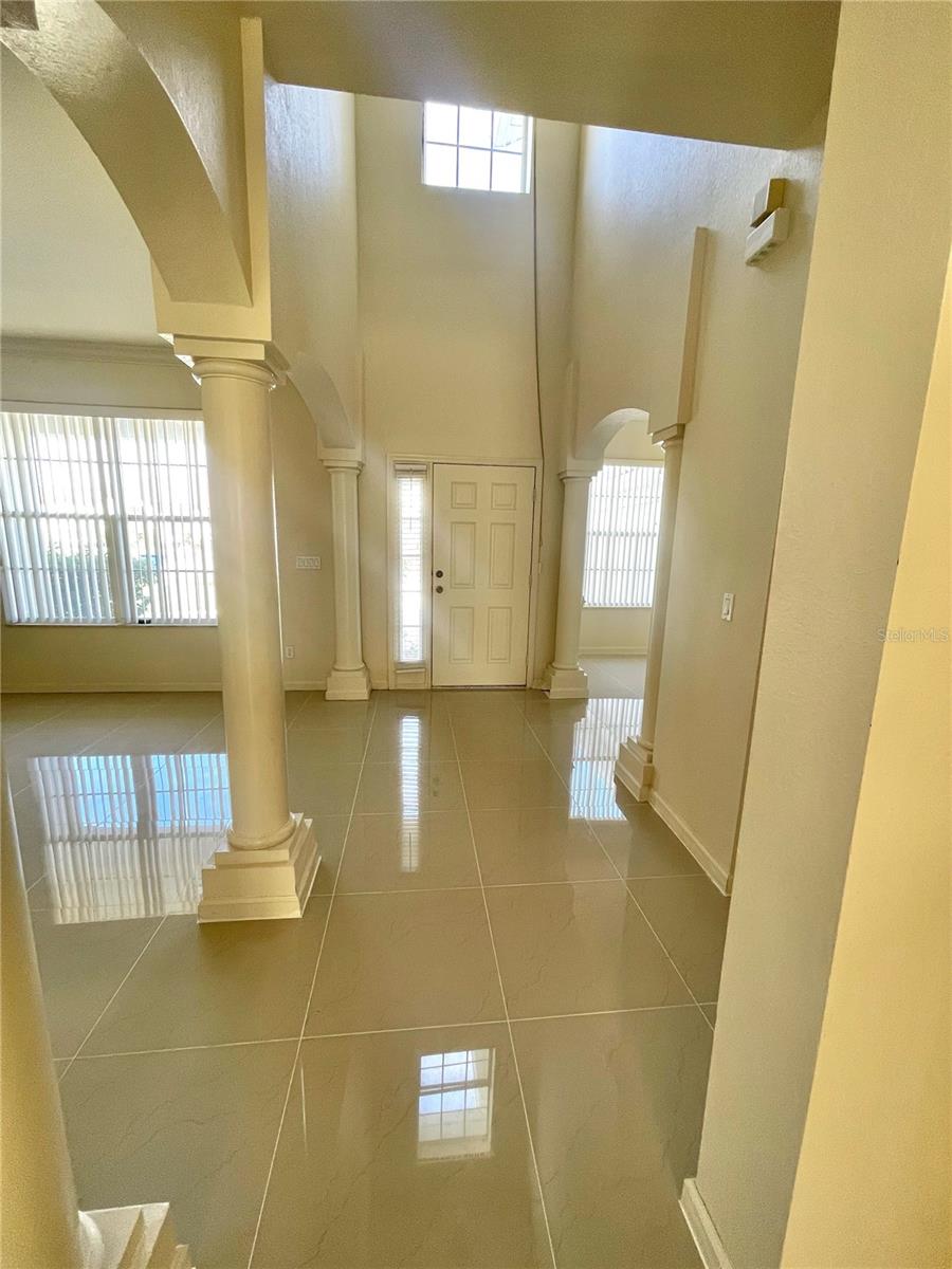 2370 Hinsdale Drive, FL
