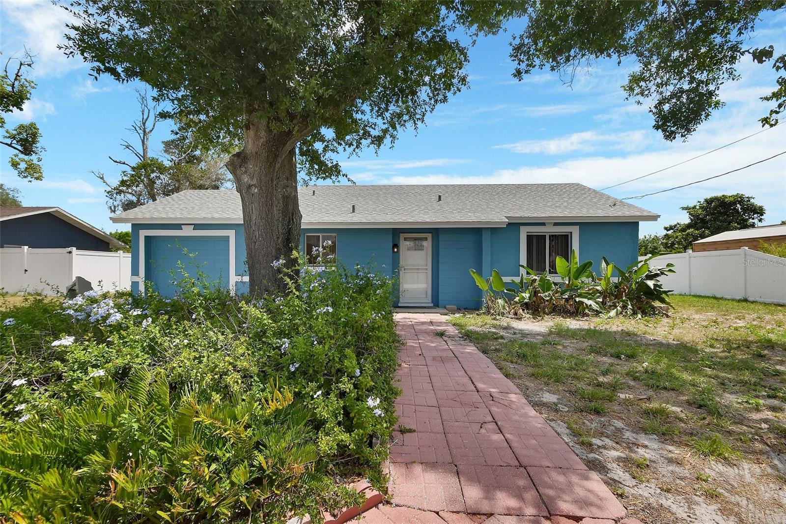 1334 Sacramento Street, FL