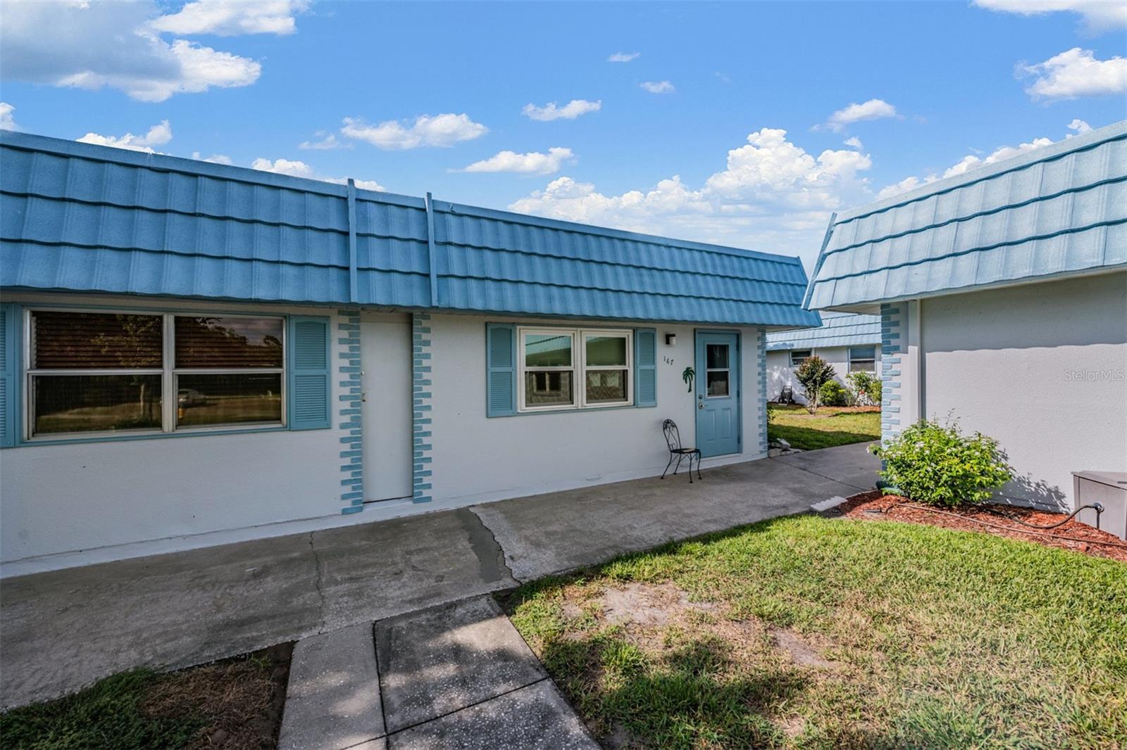 302 Andover Place, FL