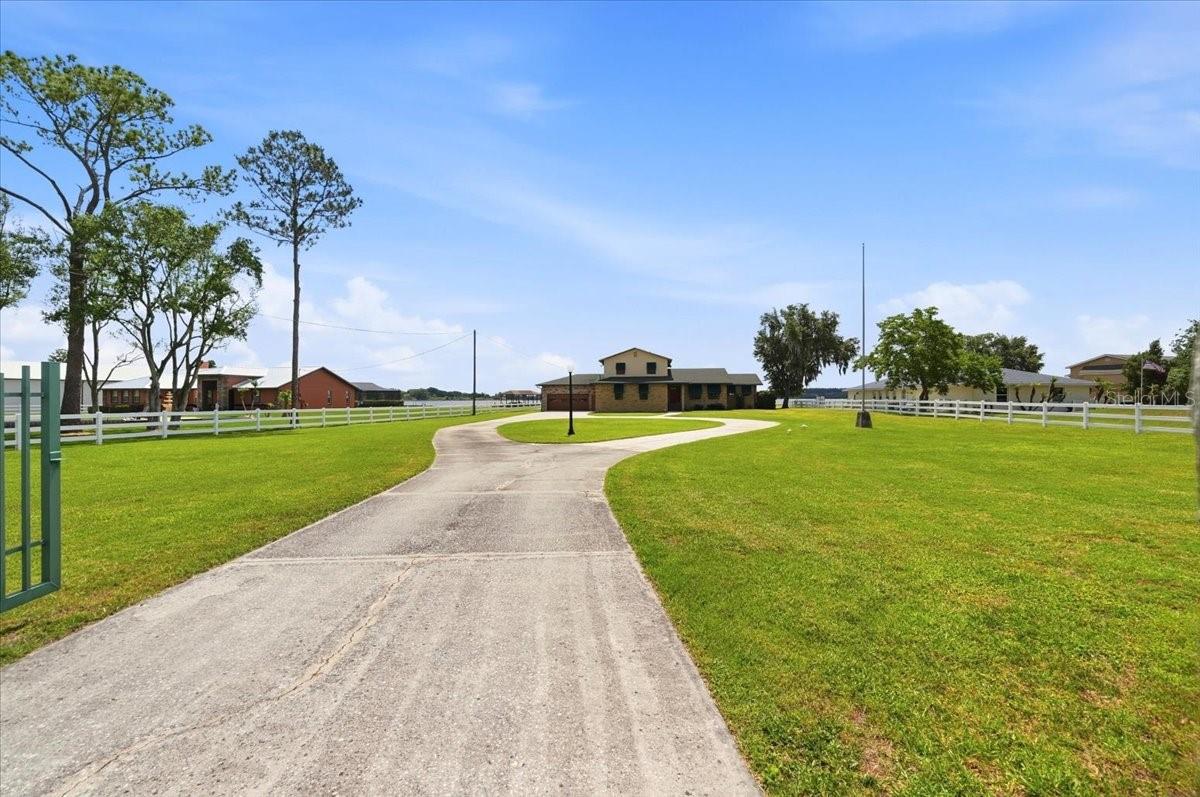 2731 State Road 557, FL