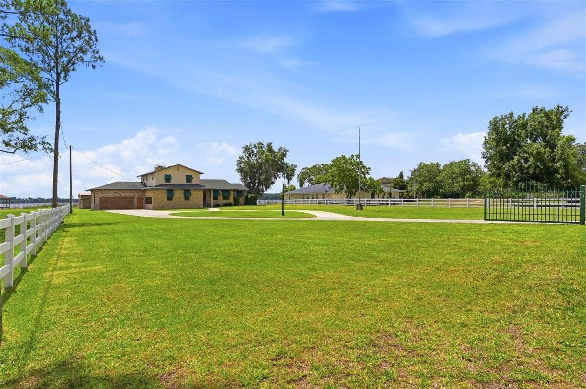 2731 State Road 557, FL