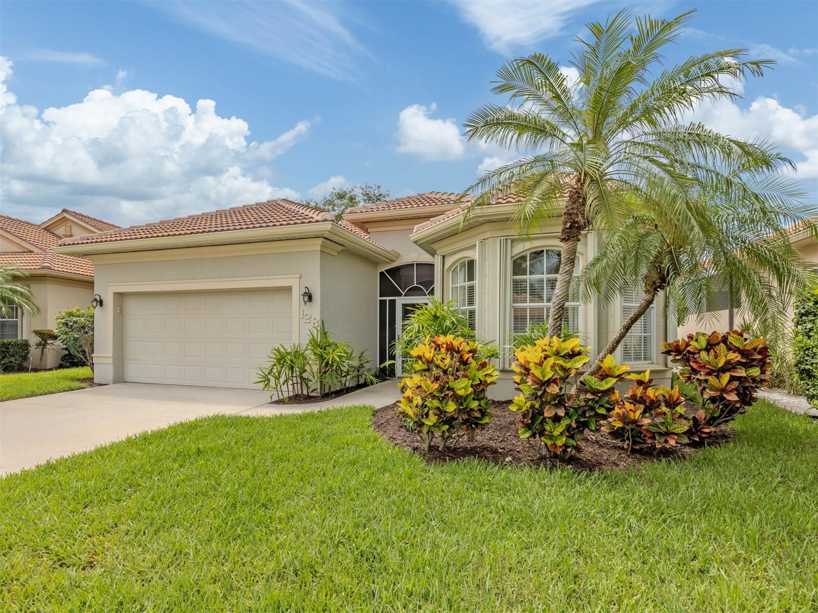 128 Amora Avenue, FL