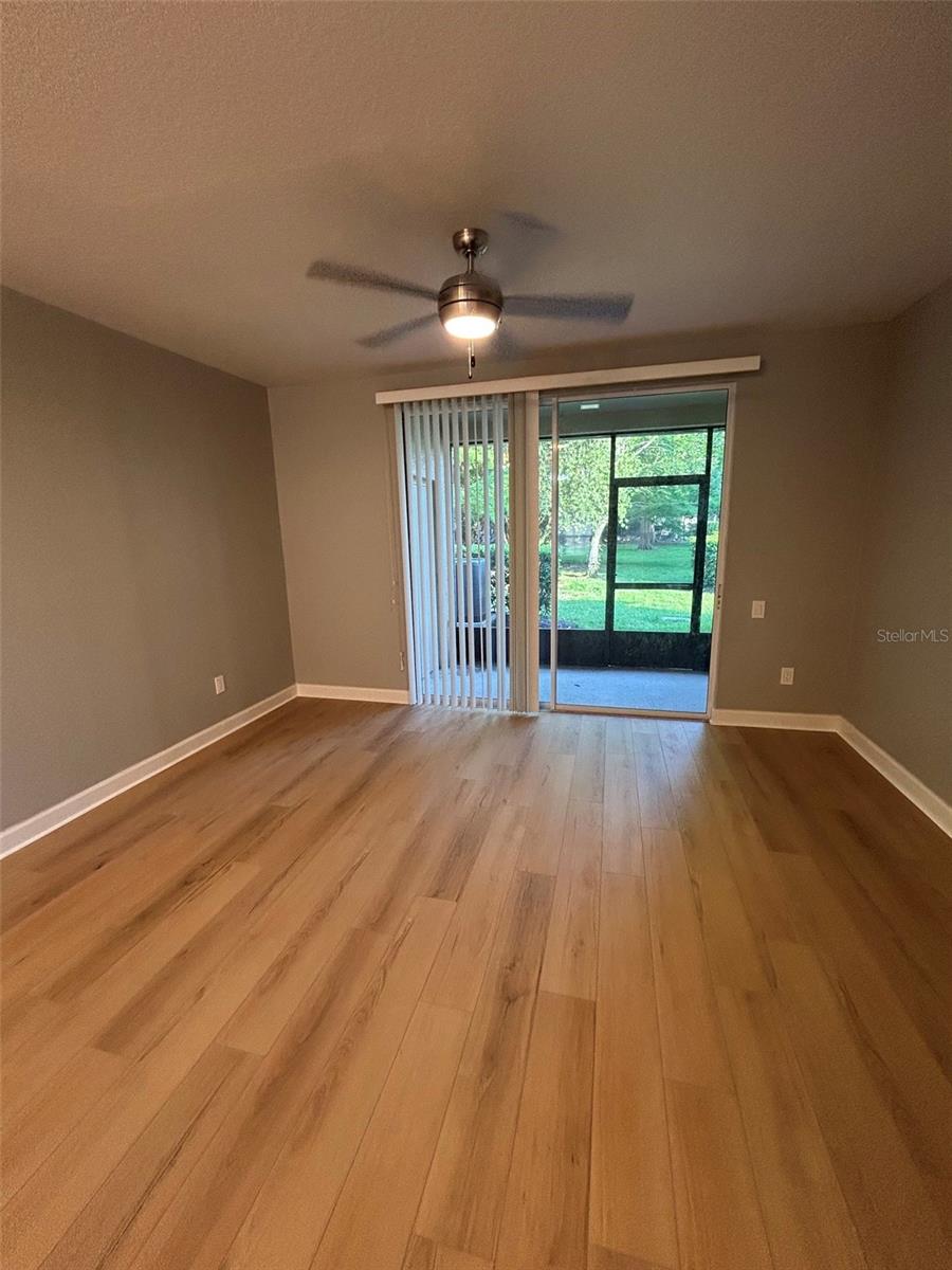 723 Shropshire Loop, FL