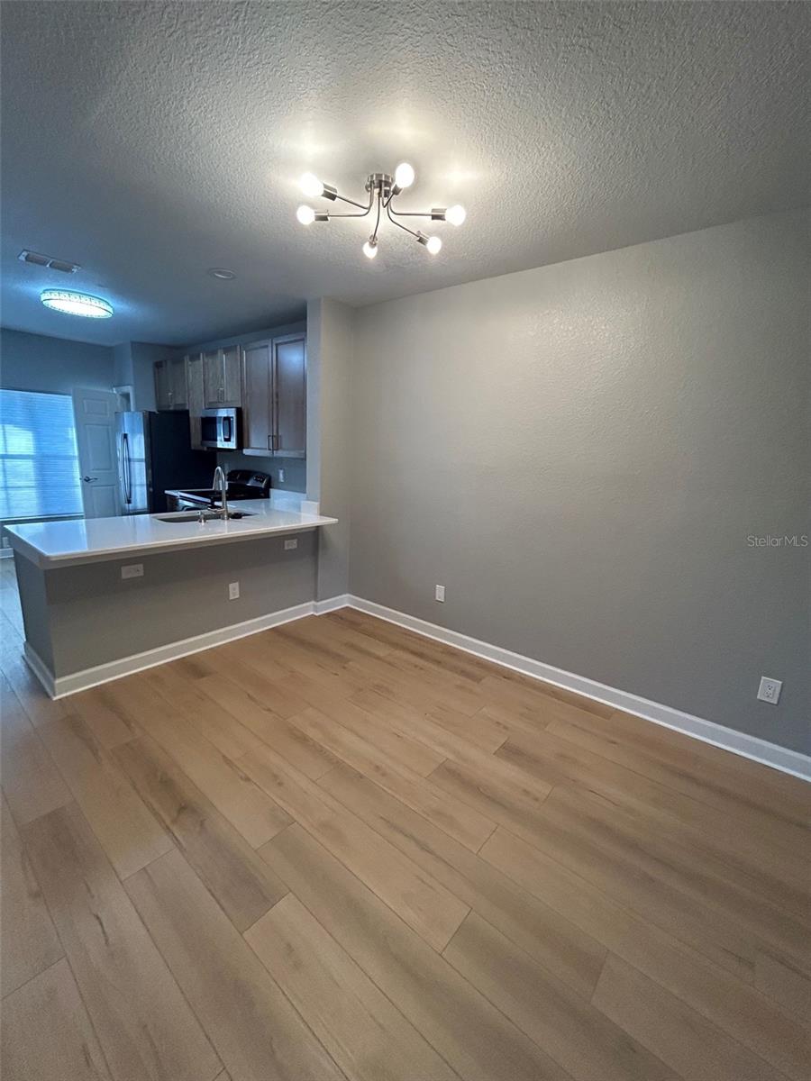 723 Shropshire Loop, FL