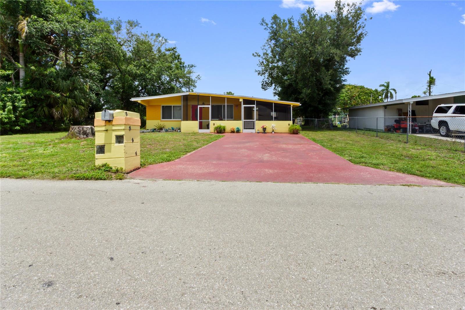 3741 Bell Street, FL