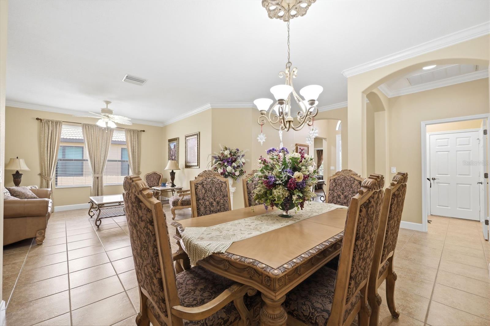 107 Silver Falls Dr Drive, FL