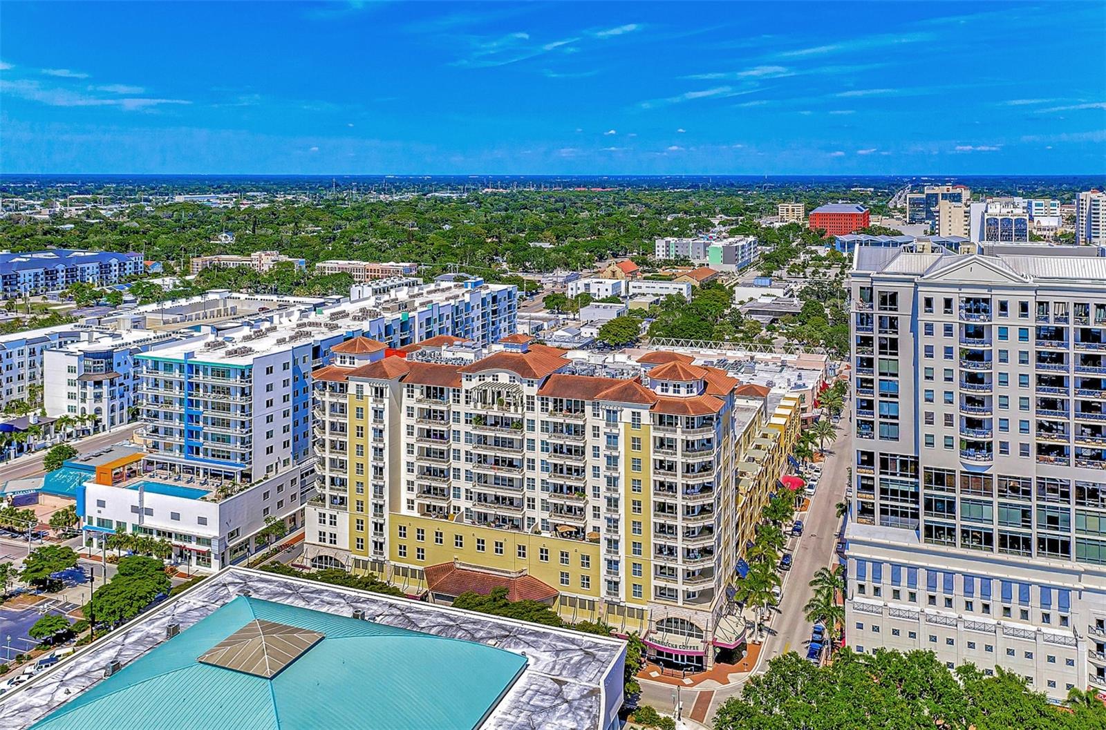 100 Central Avenue, FL
