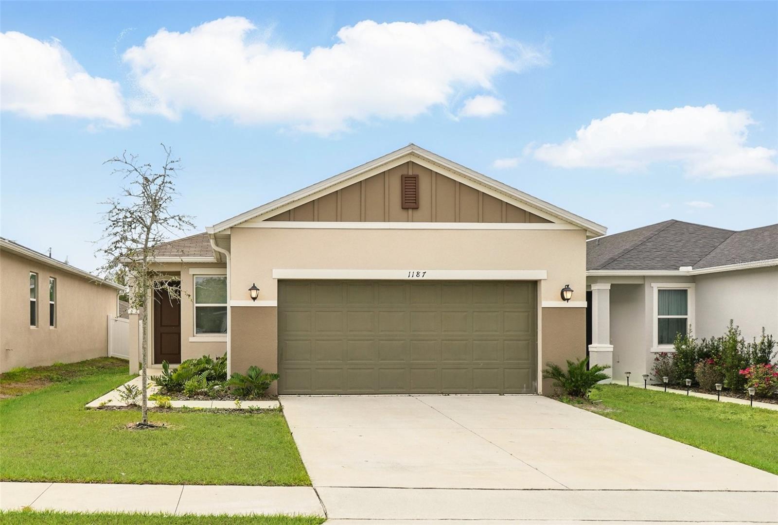 1187 Papaya Circle, FL