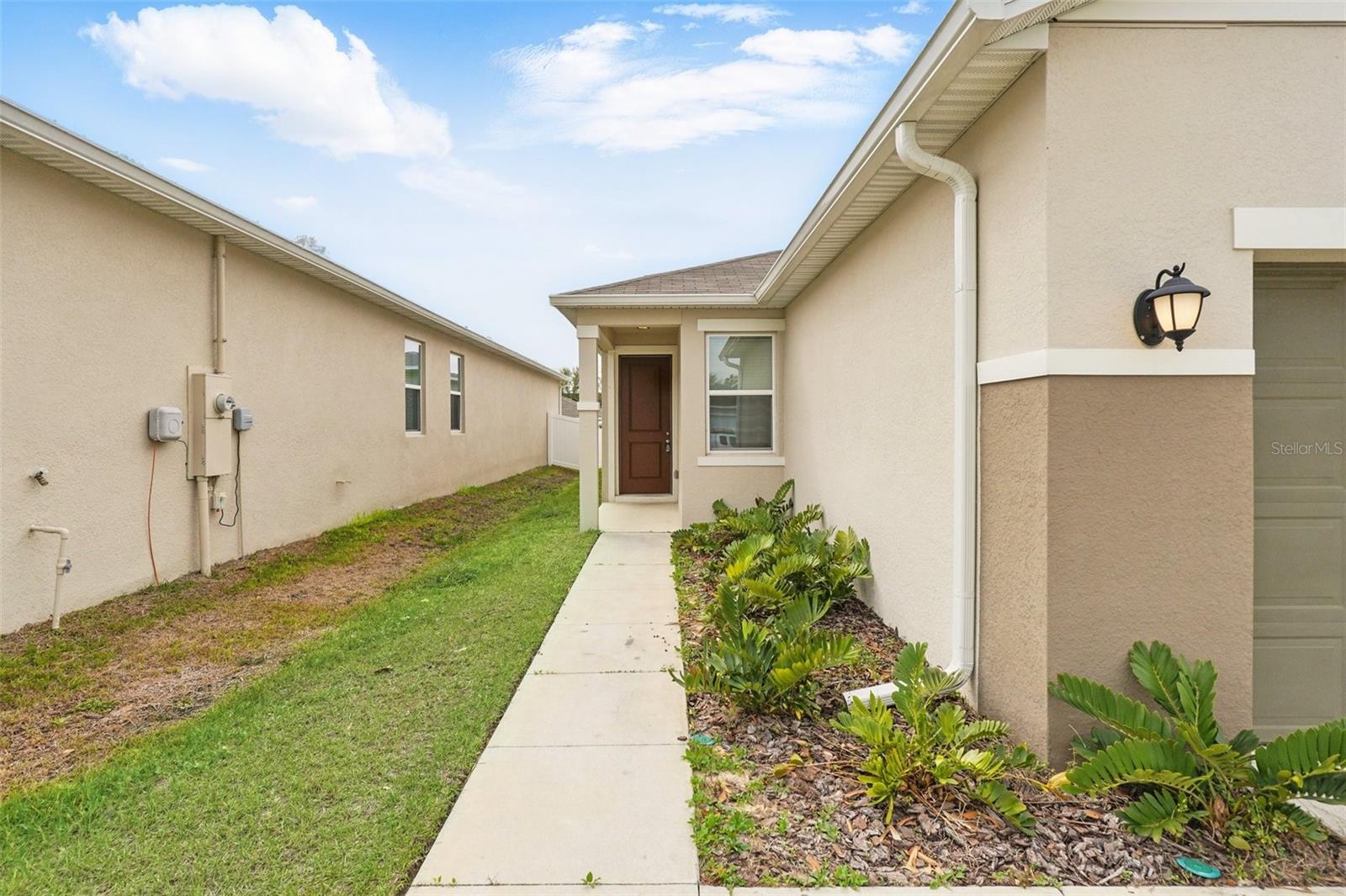 1187 Papaya Circle, FL