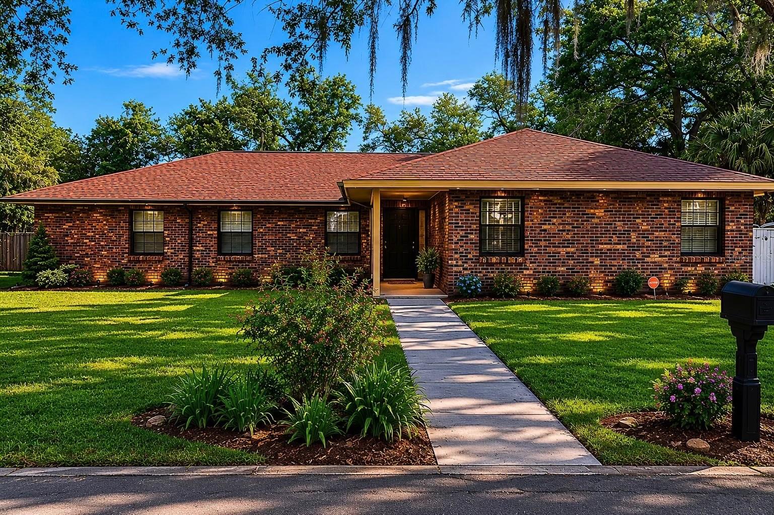 1022 Lamplighter Lane, FL