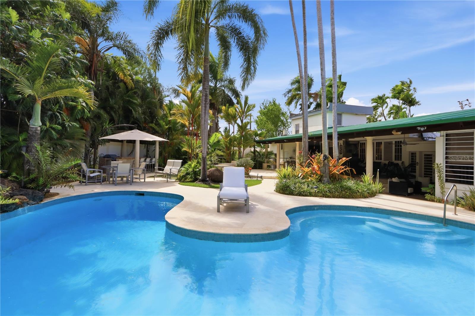 228 Calle Bellisima, PR