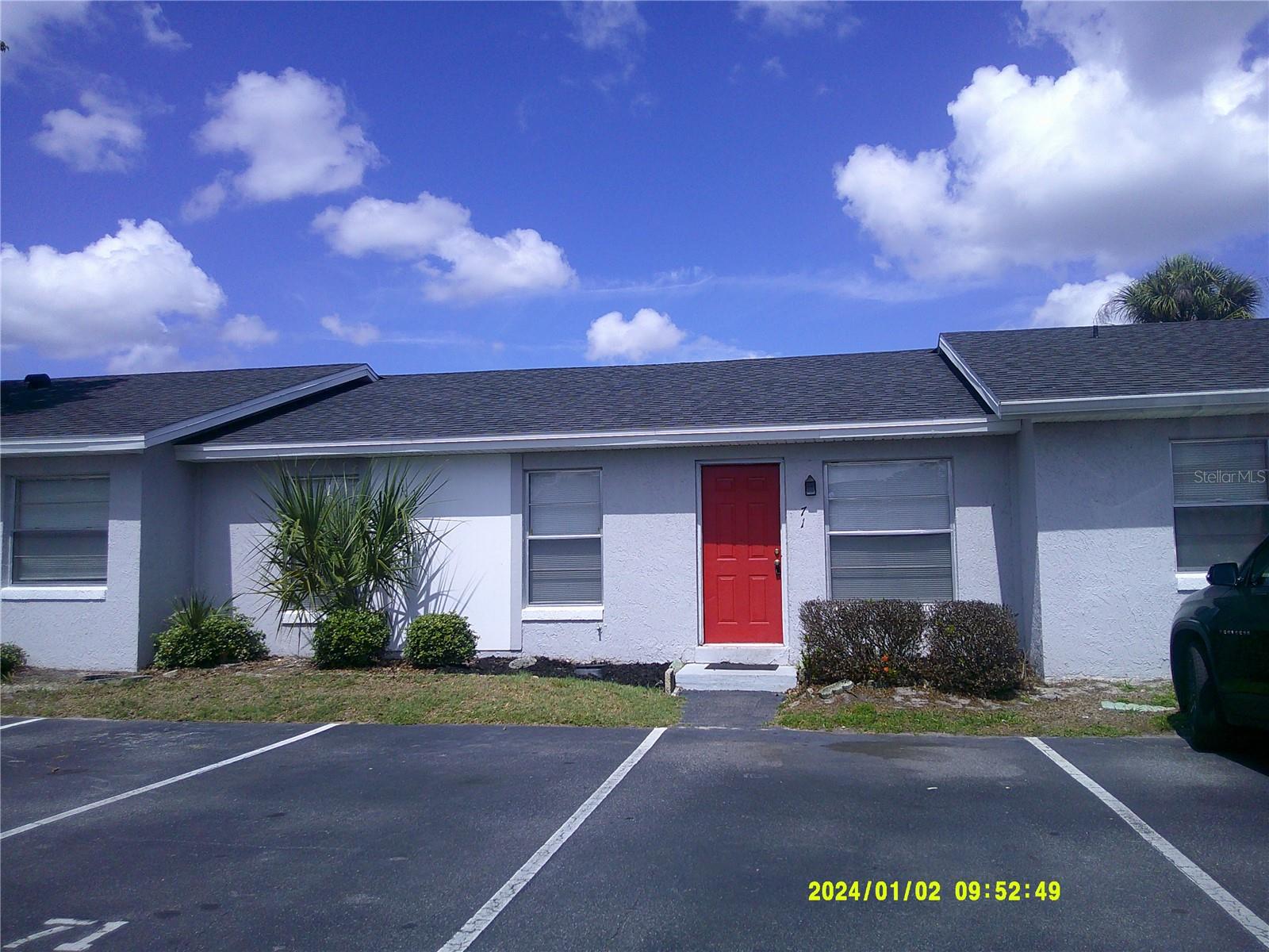 71 Lake Villa Way, FL