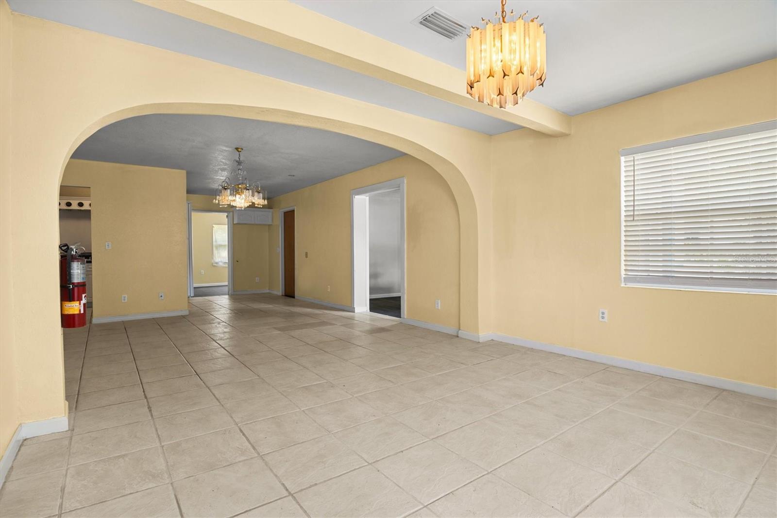 844 Chamberlain Boulevard, FL