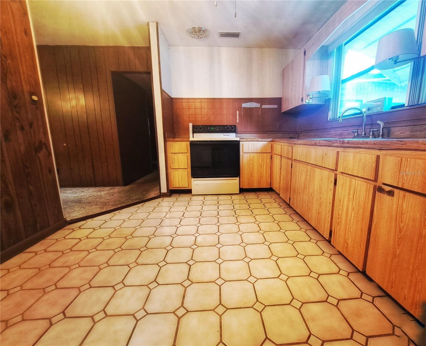 4721 Fairview Heights, FL
