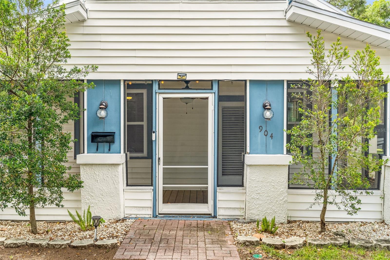 904 Henry Avenue, FL