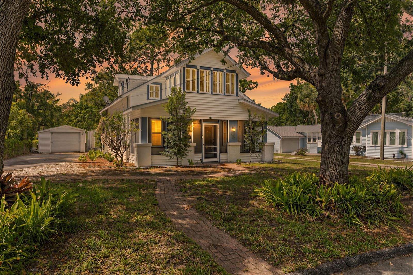 904 Henry Avenue, FL