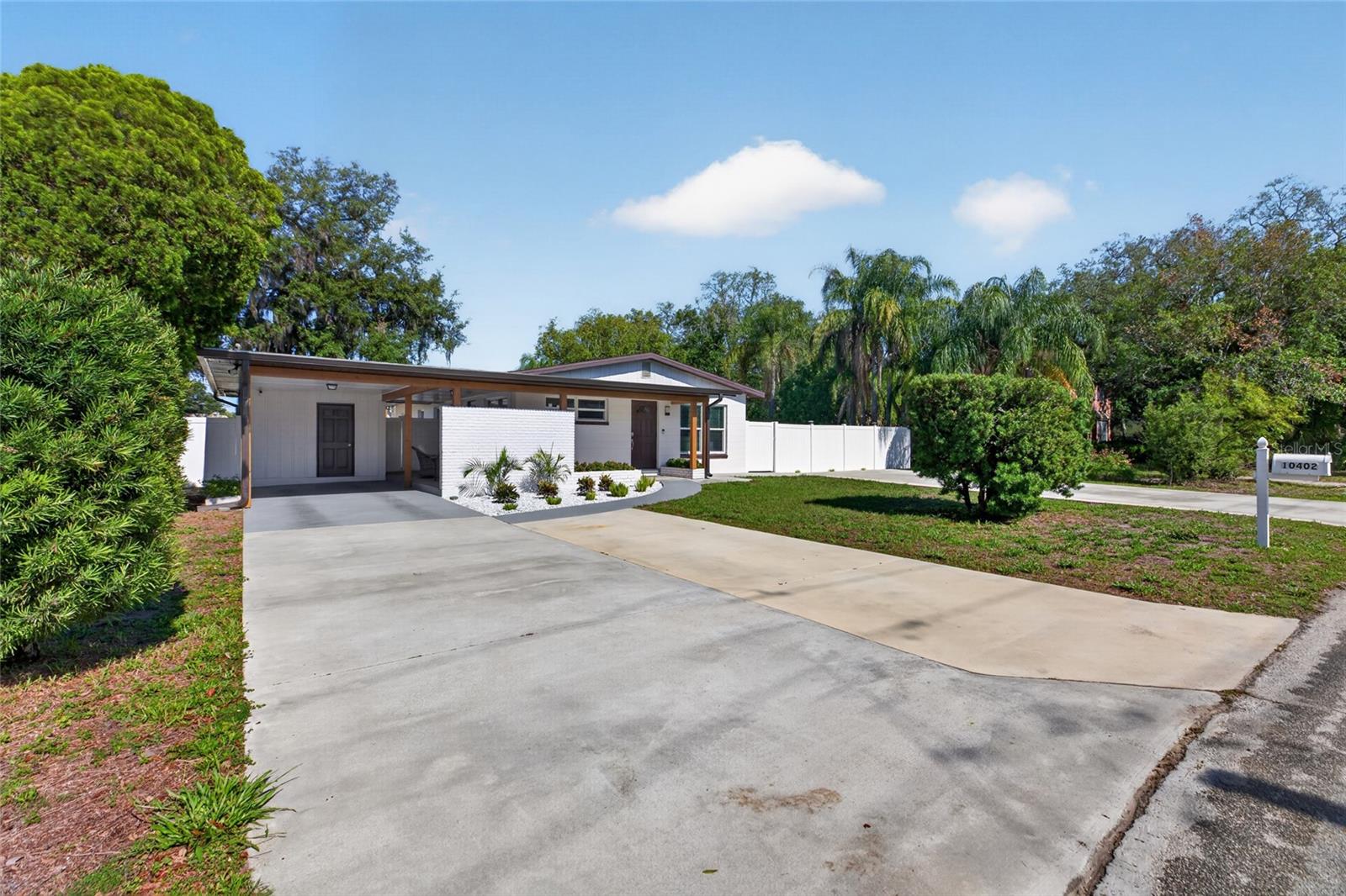 10402 Pawnee Avenue, FL