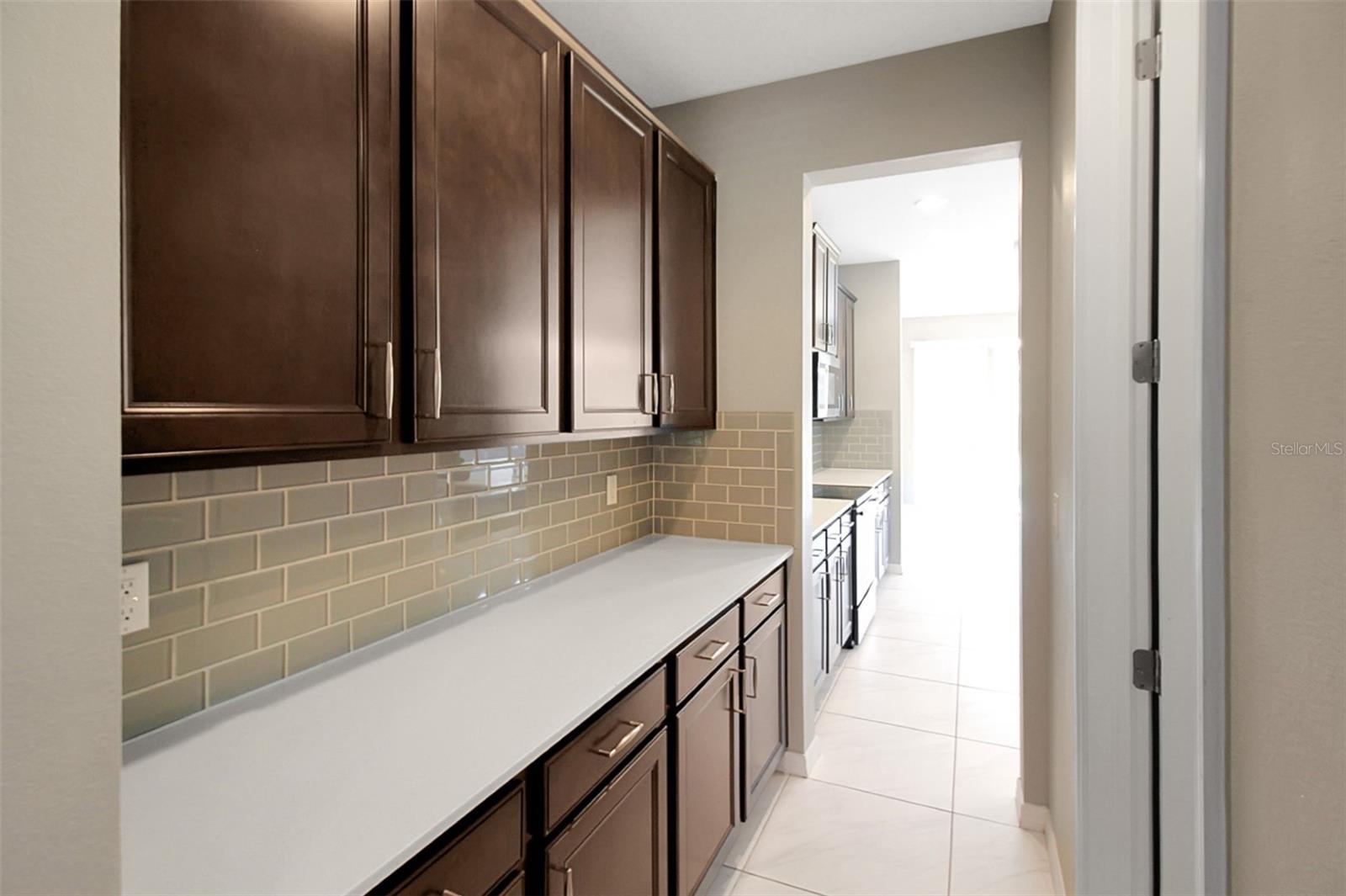 2914 Esmeralda Drive, FL