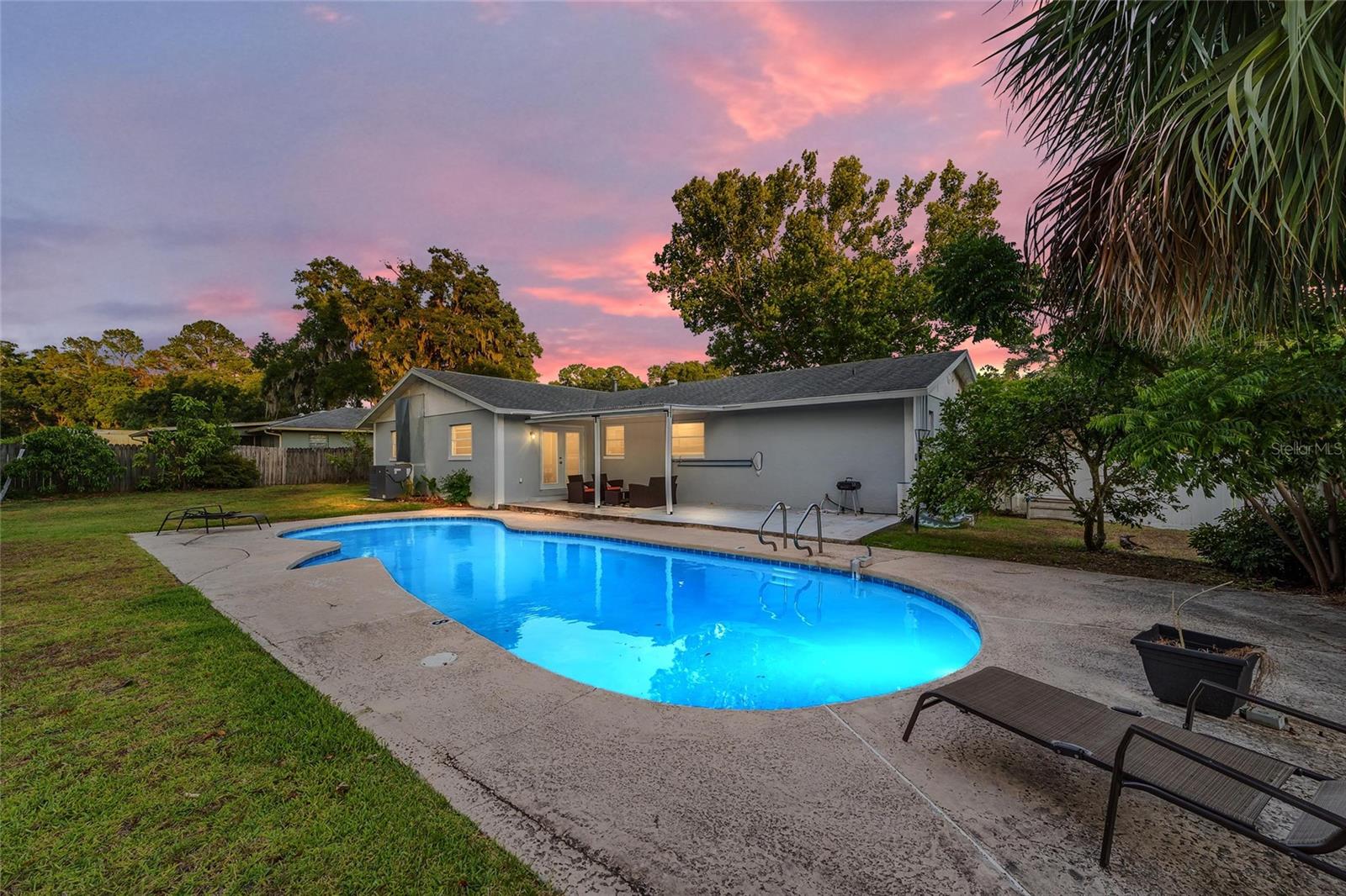 3823 9th Place, FL