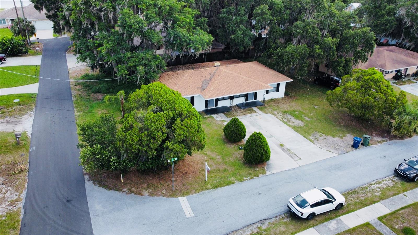 2097 Avenue H, FL
