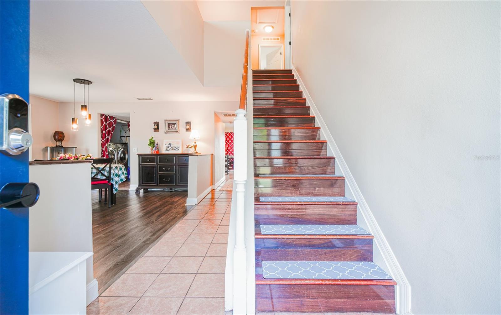613 Lobelia Drive, FL