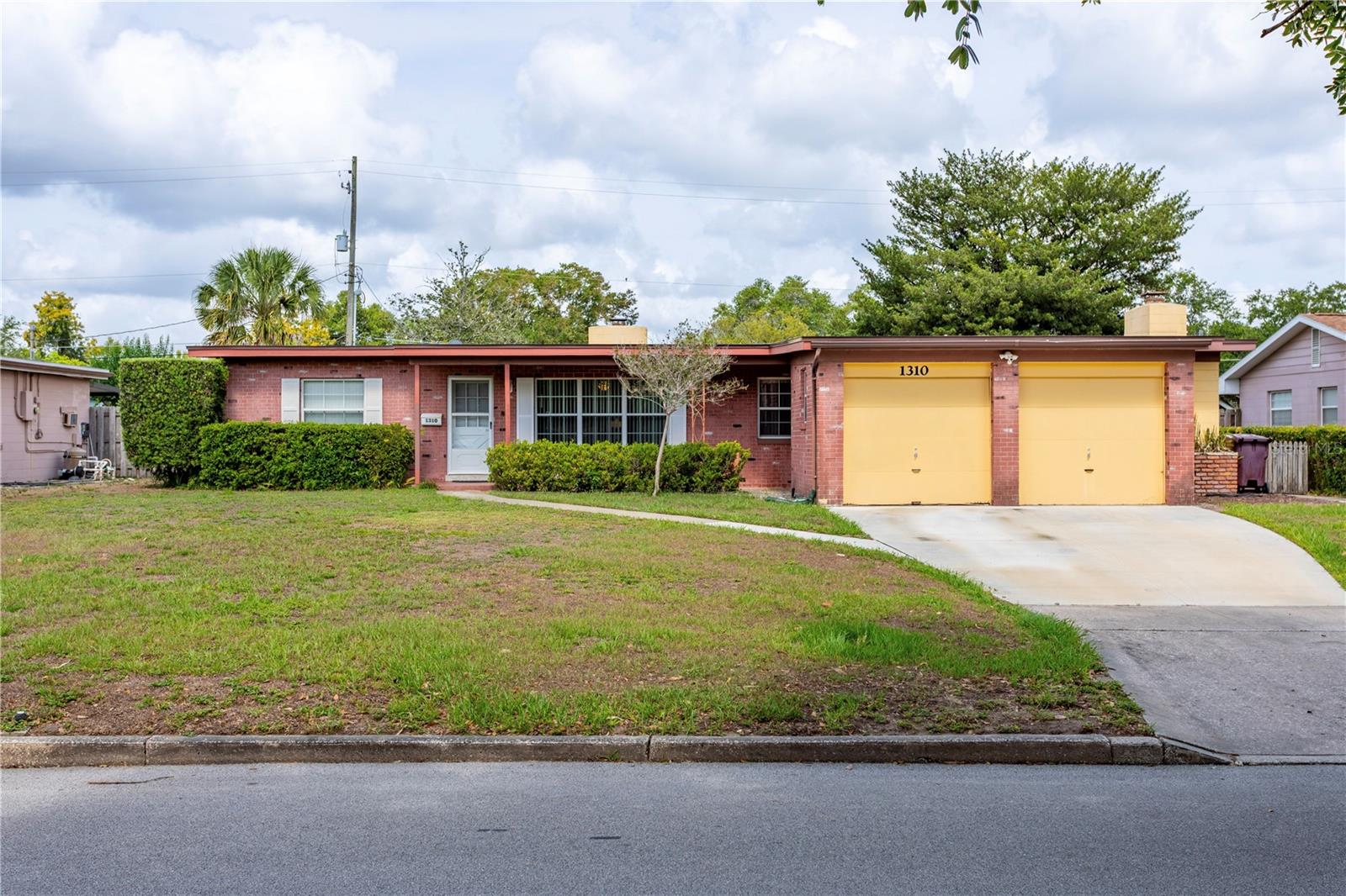 1310 Roscomare Avenue, FL
