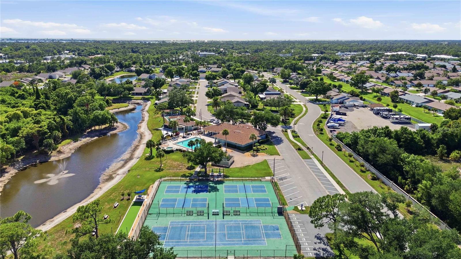409 Tomoka Drive, FL