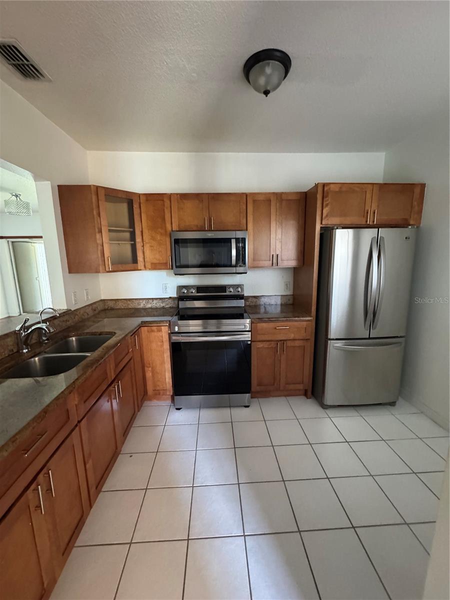 495 Las Cortes Lane, FL