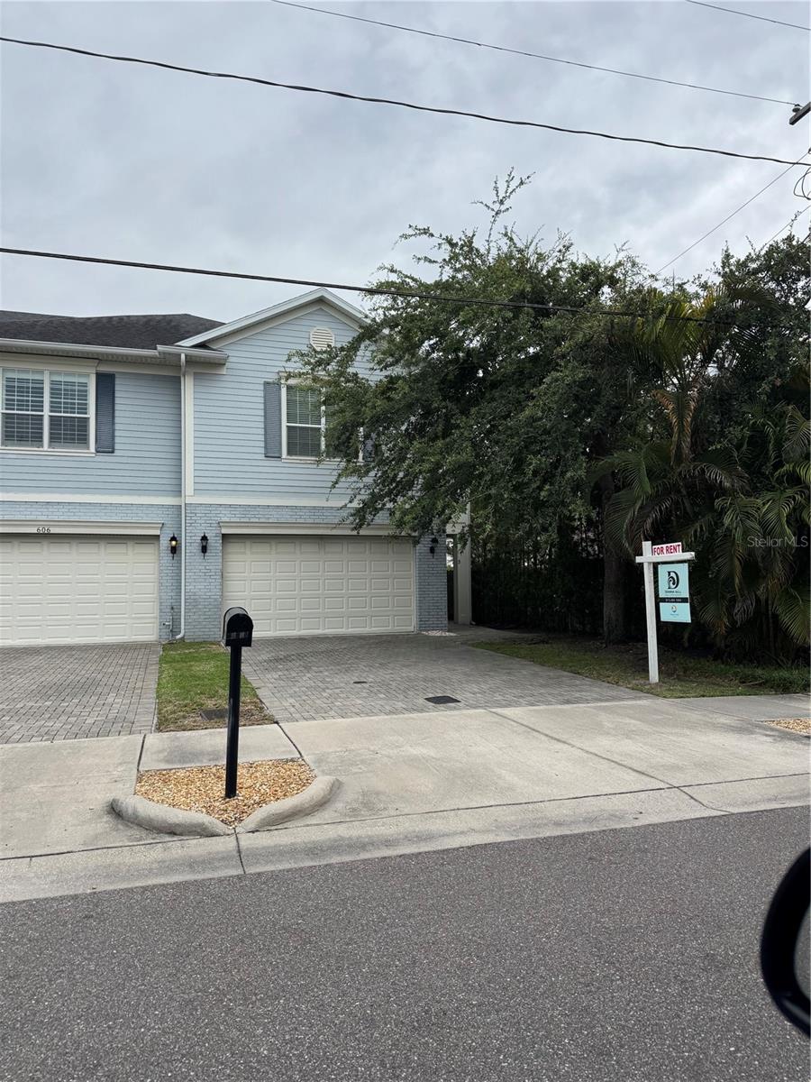 606 Lincoln Avenue, FL