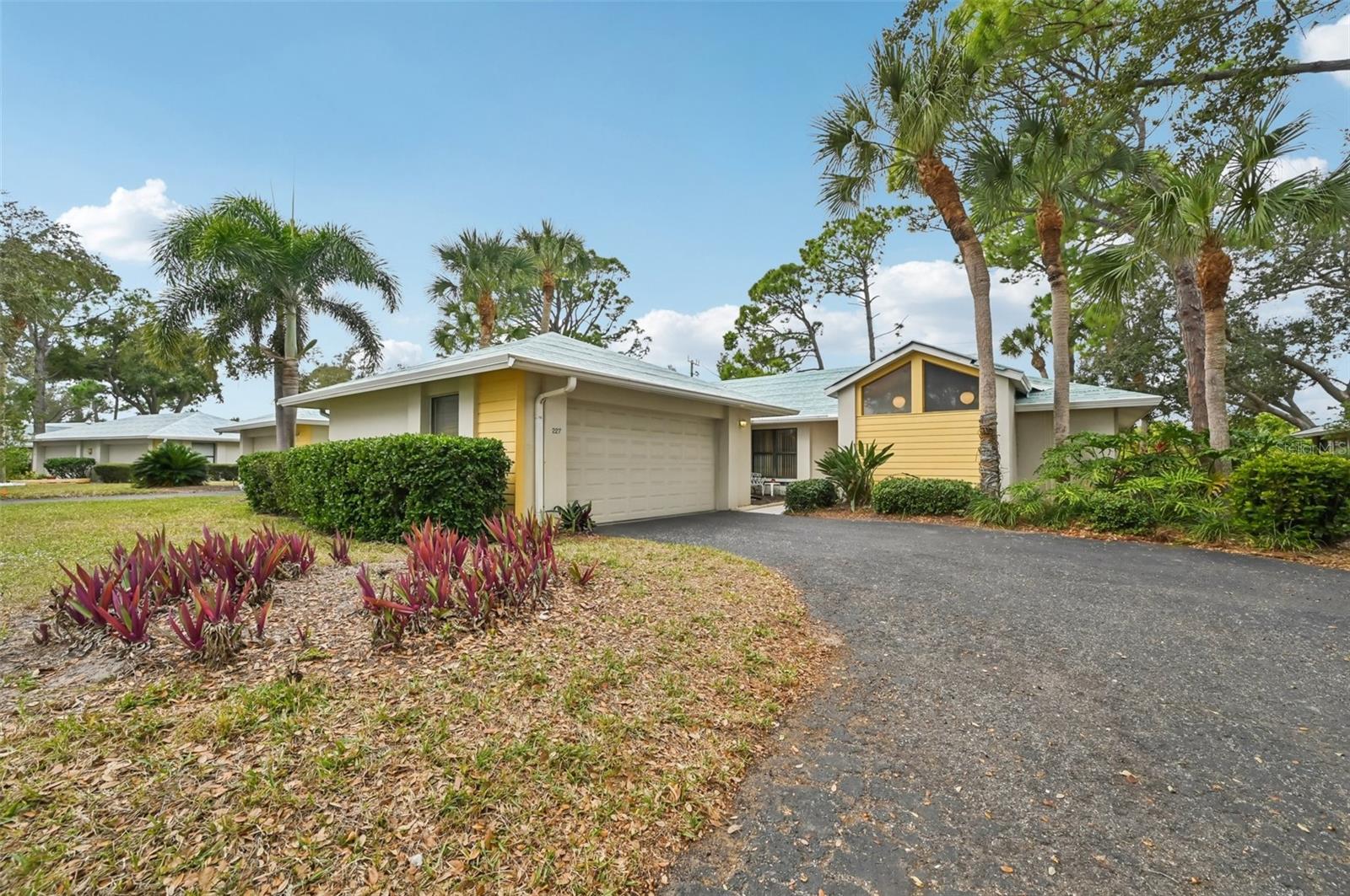 227 Southampton Drive, FL