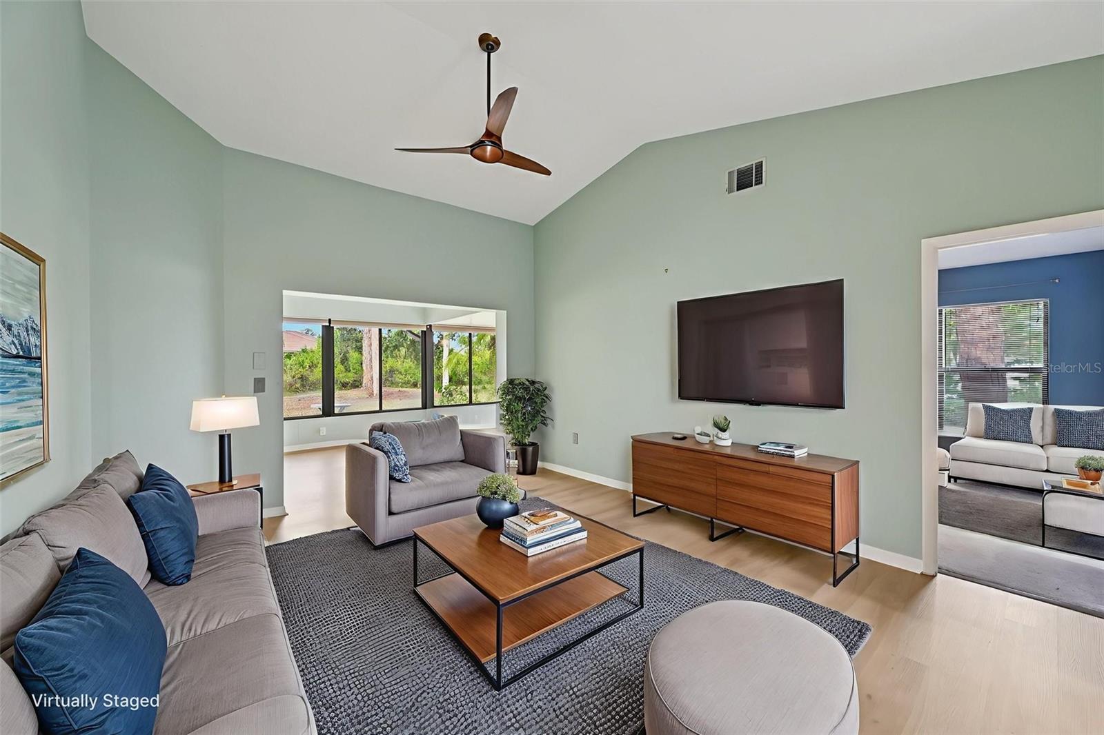 227 Southampton Drive, FL