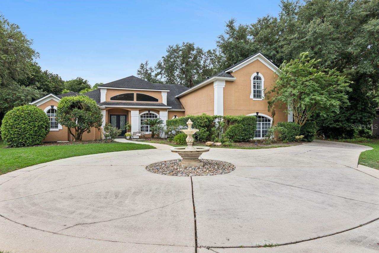 409 Almeria Court, FL