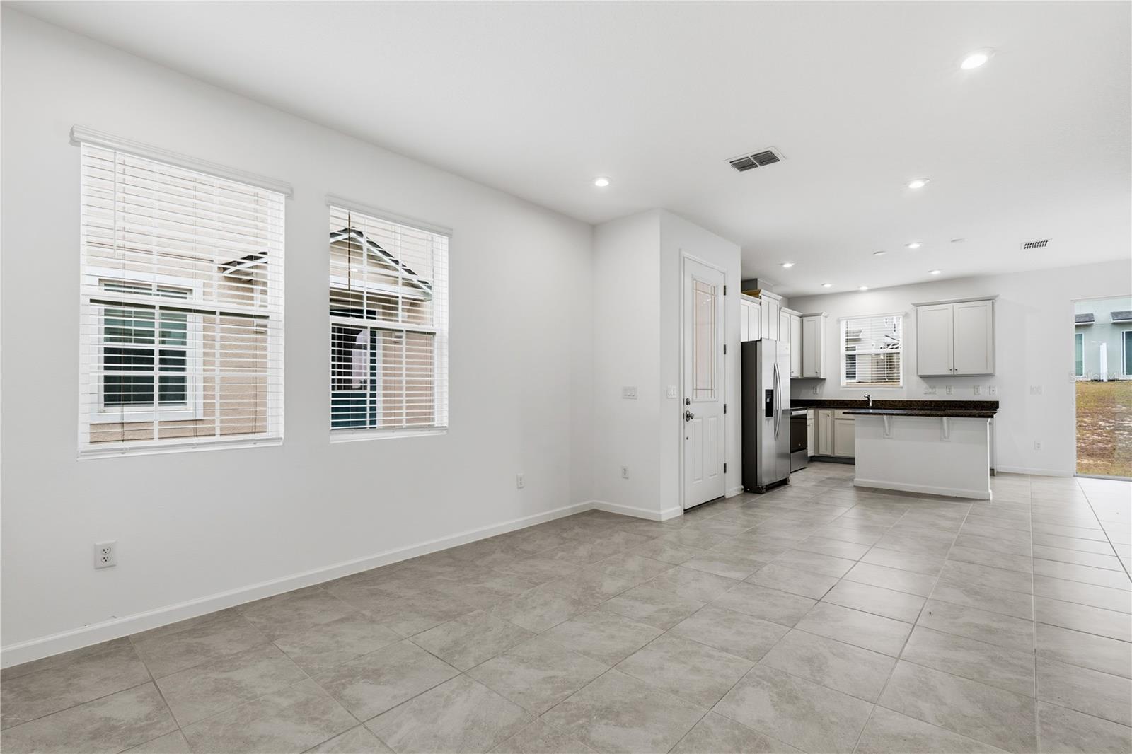 1124 Lakeshore Breeze Place, FL