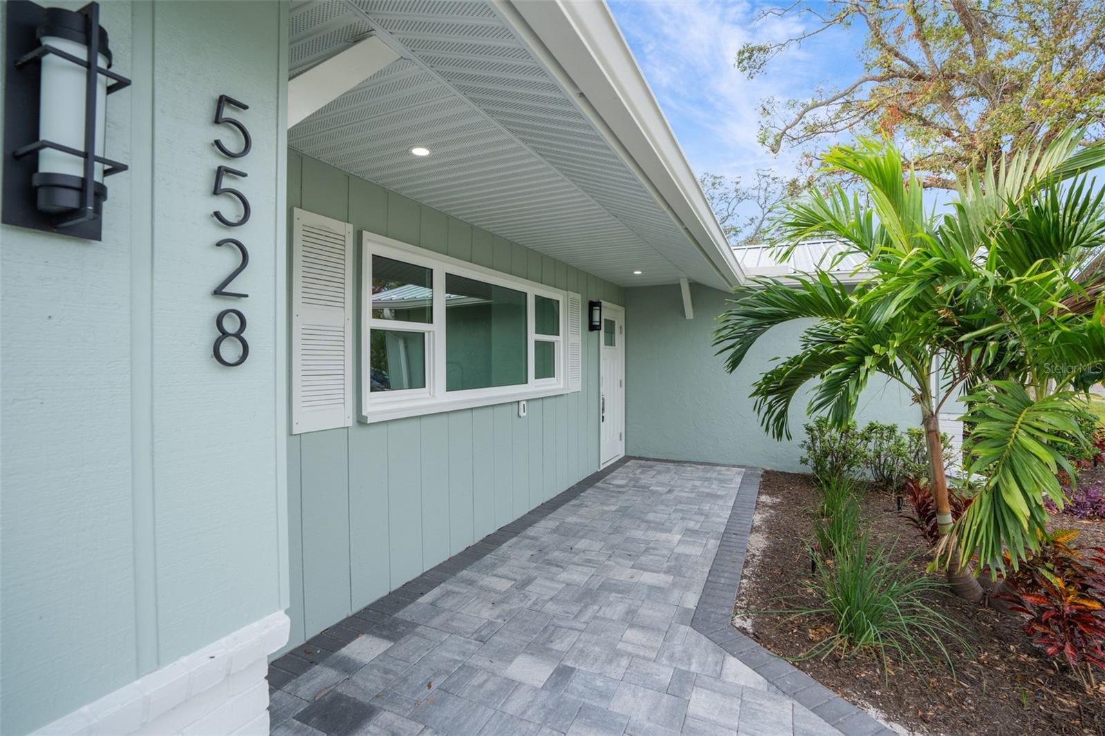 5528 Briarcliff Drive, FL