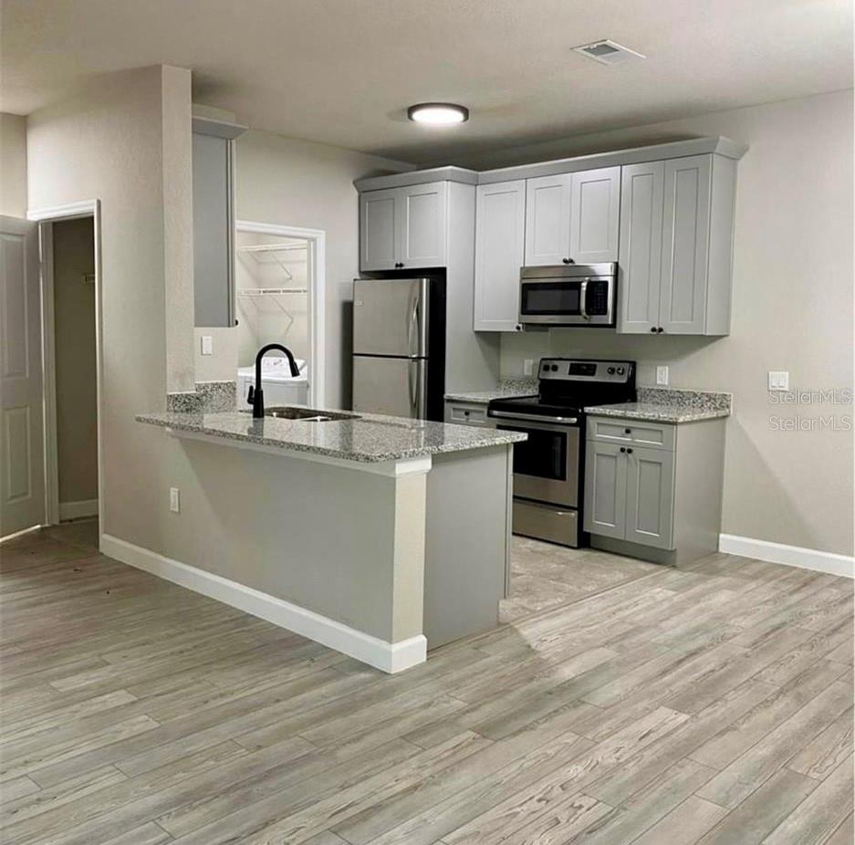 3011 Hemingway Circle, FL