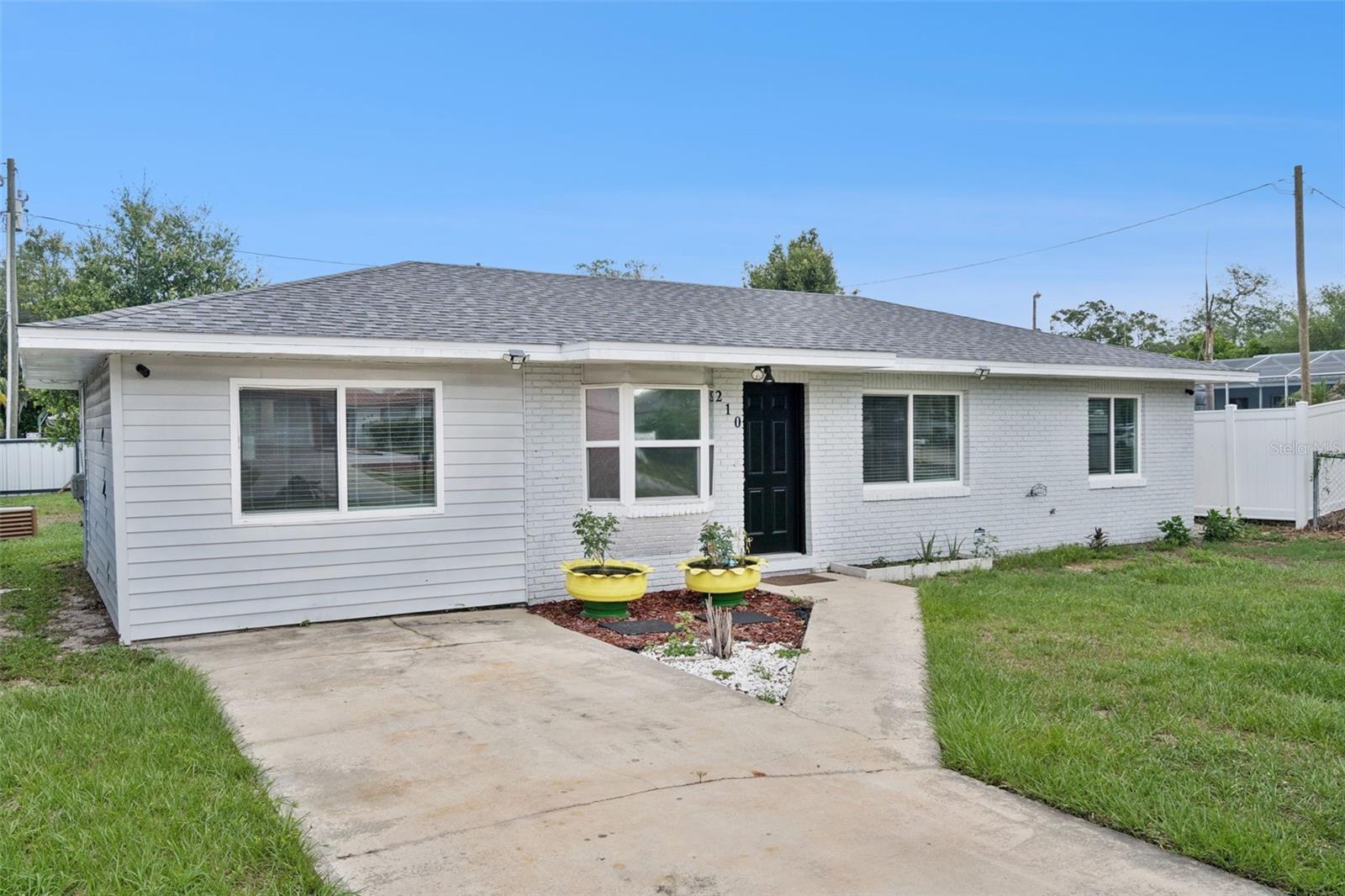 210 Palm Street, FL