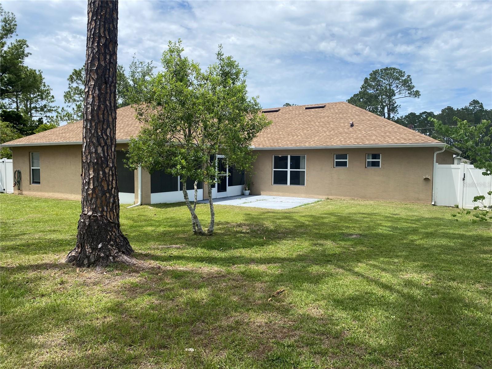 8 Renworth, FL