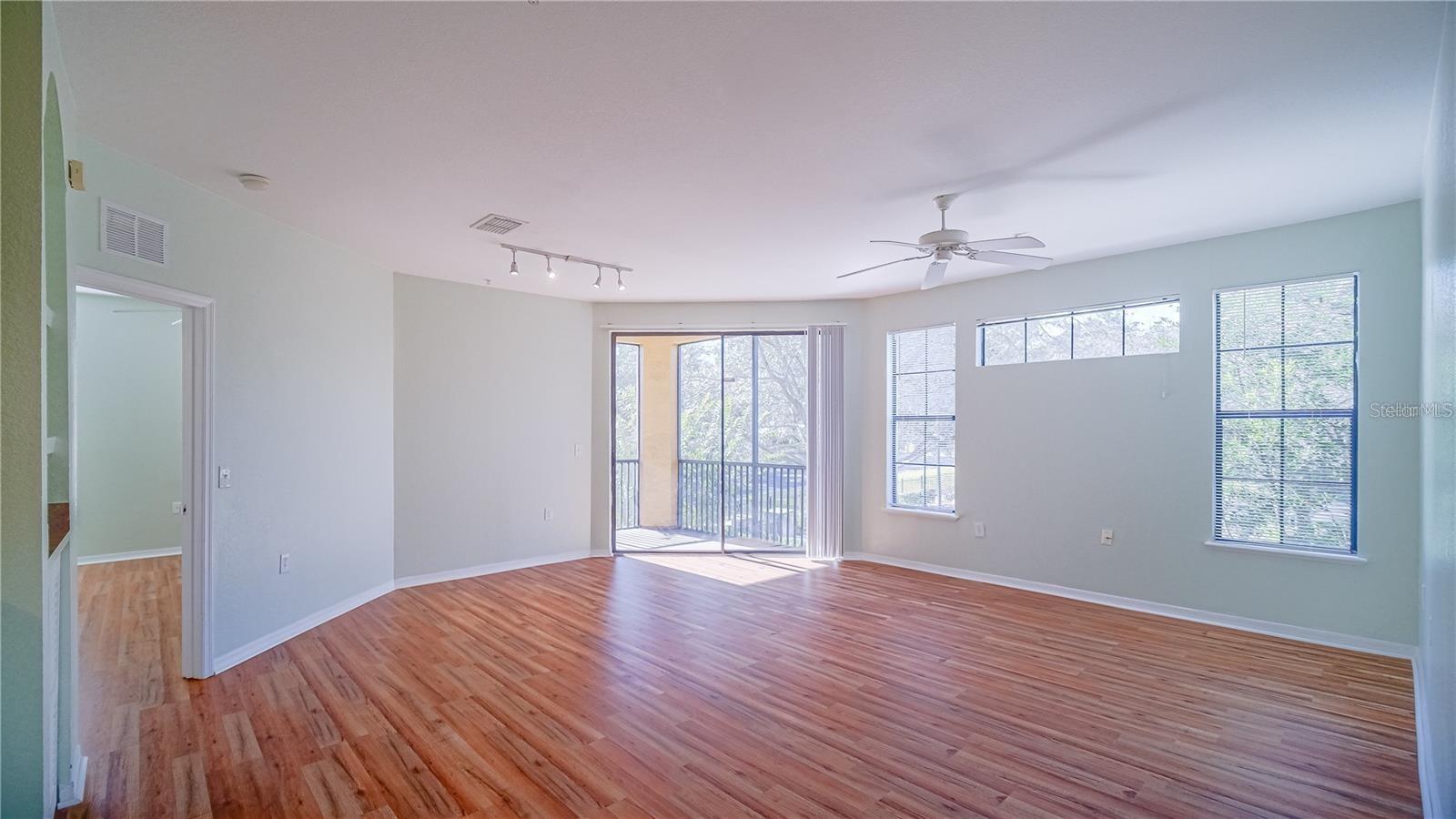 6157 Metrowest Boulevard, FL