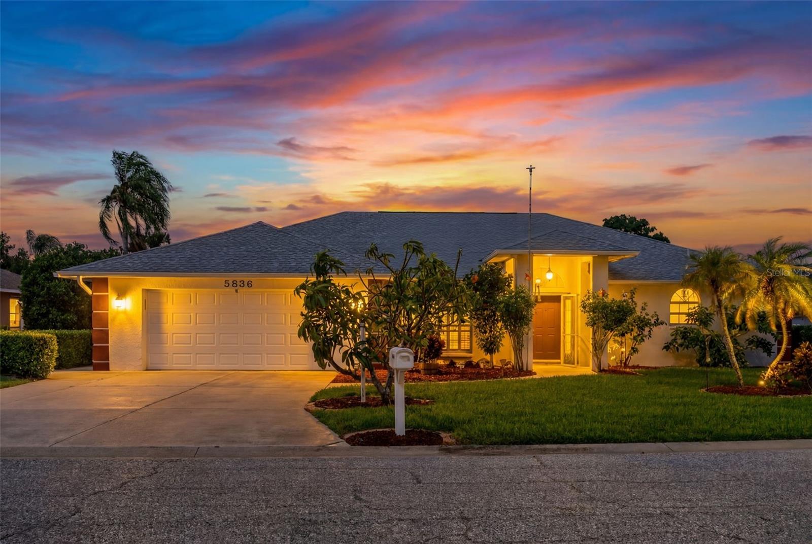 5836 Helen Way, FL