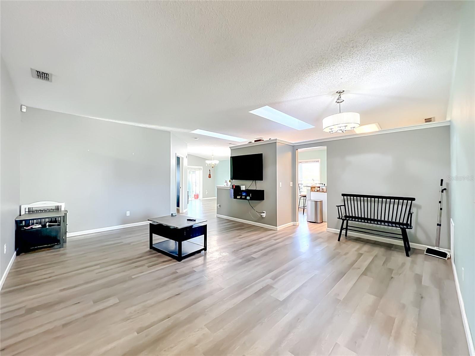 4825 Highridge Court, FL