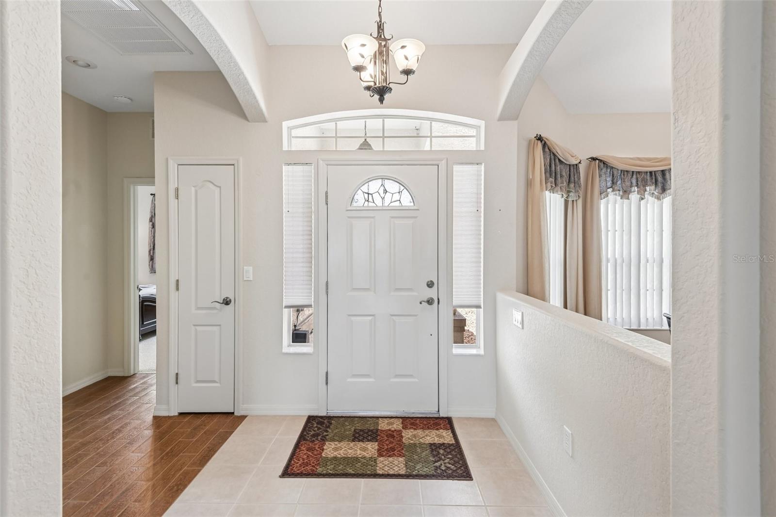 15454 Saratoga Drive, FL