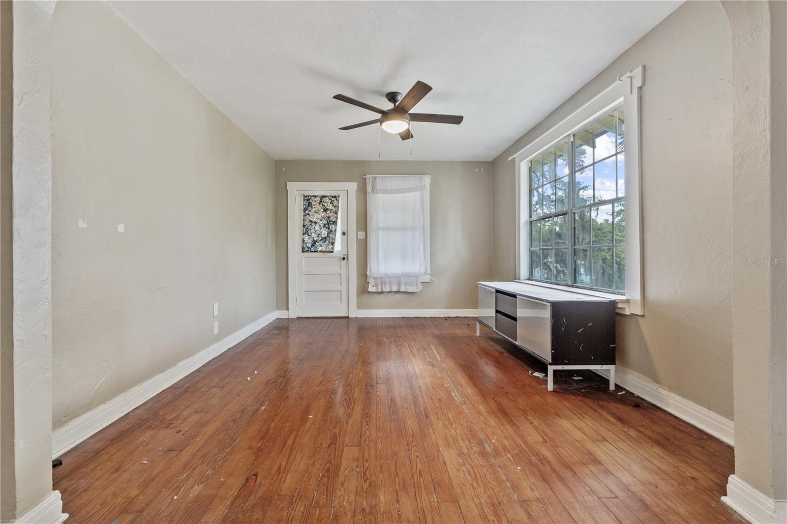 5914 Ola Avenue, FL