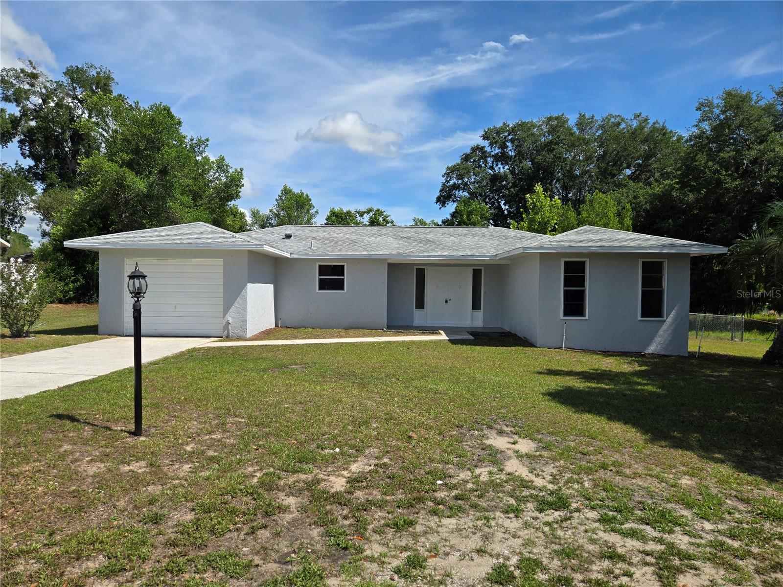 4 Clear Way, FL