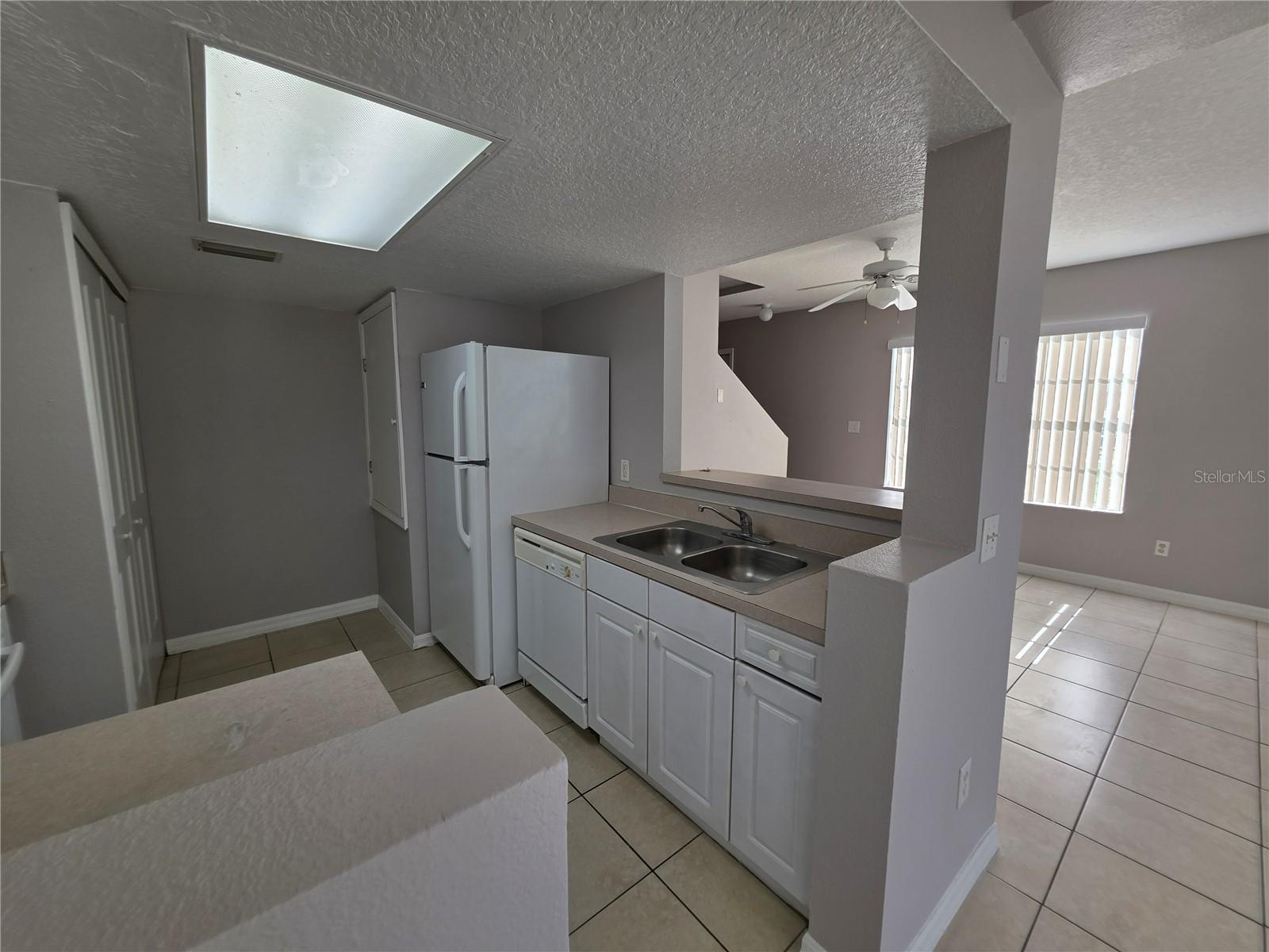 406 Washington Palm Loop, FL