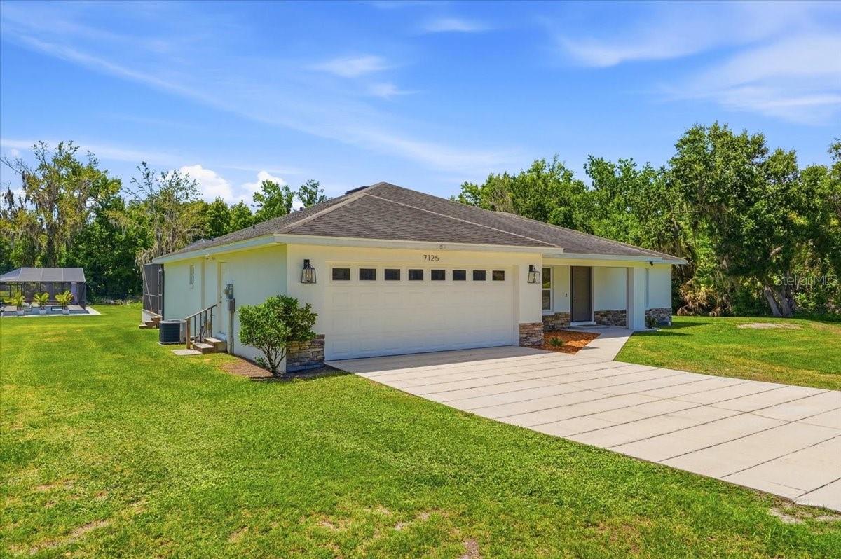 7125 Honeysuckle Drive, FL