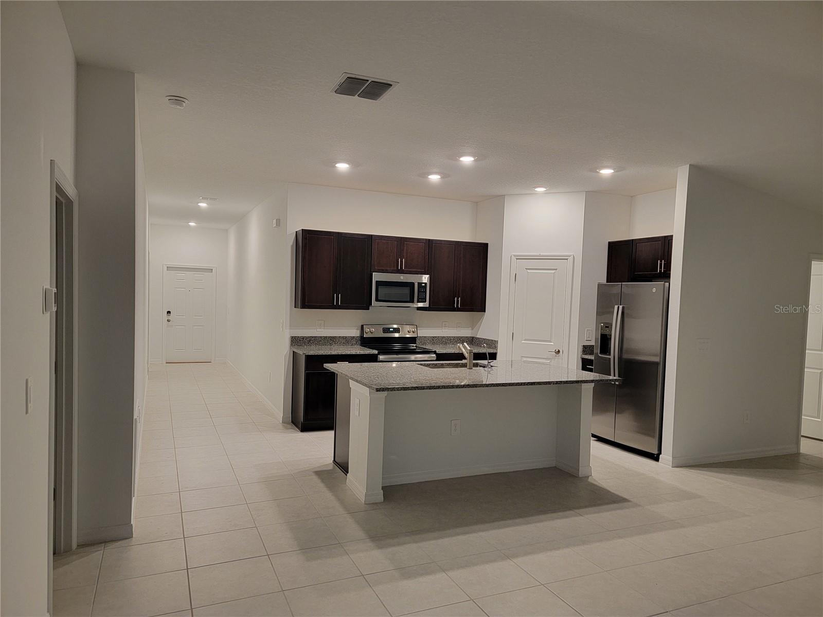 1844 Red Loop, FL