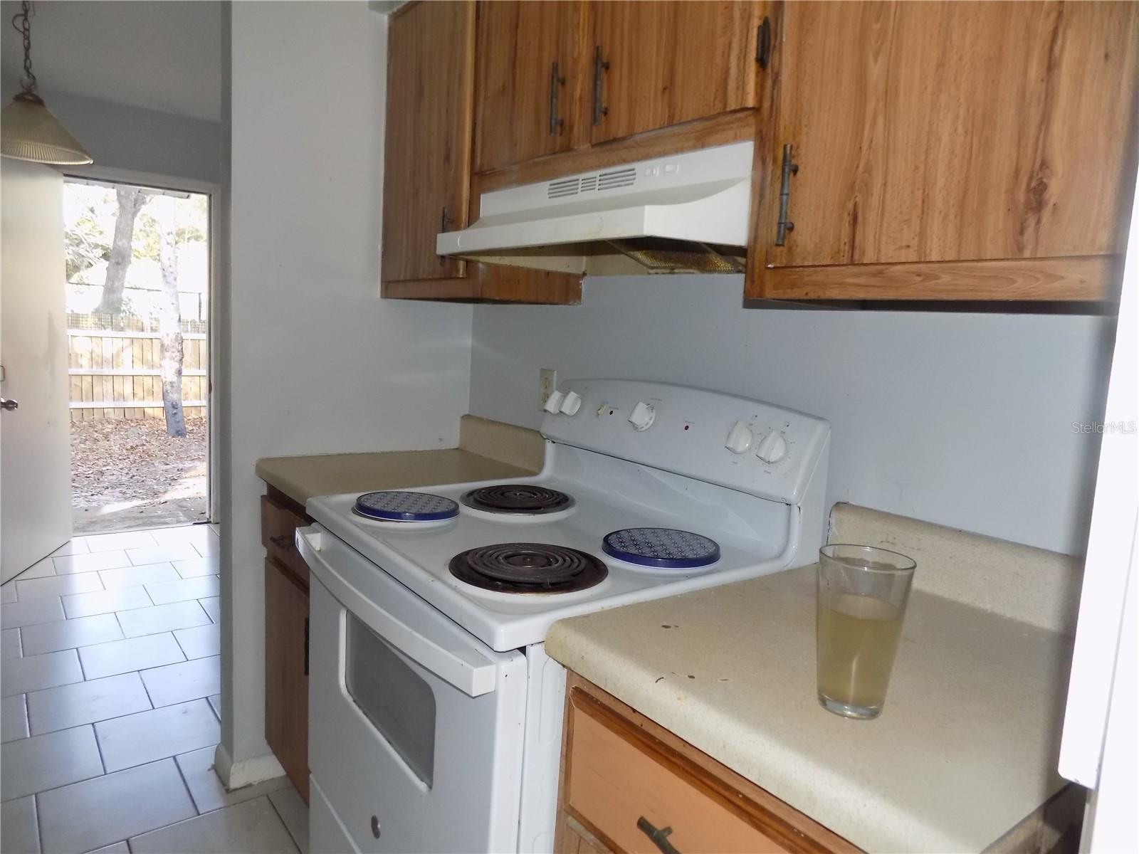 6124 10th Place, FL