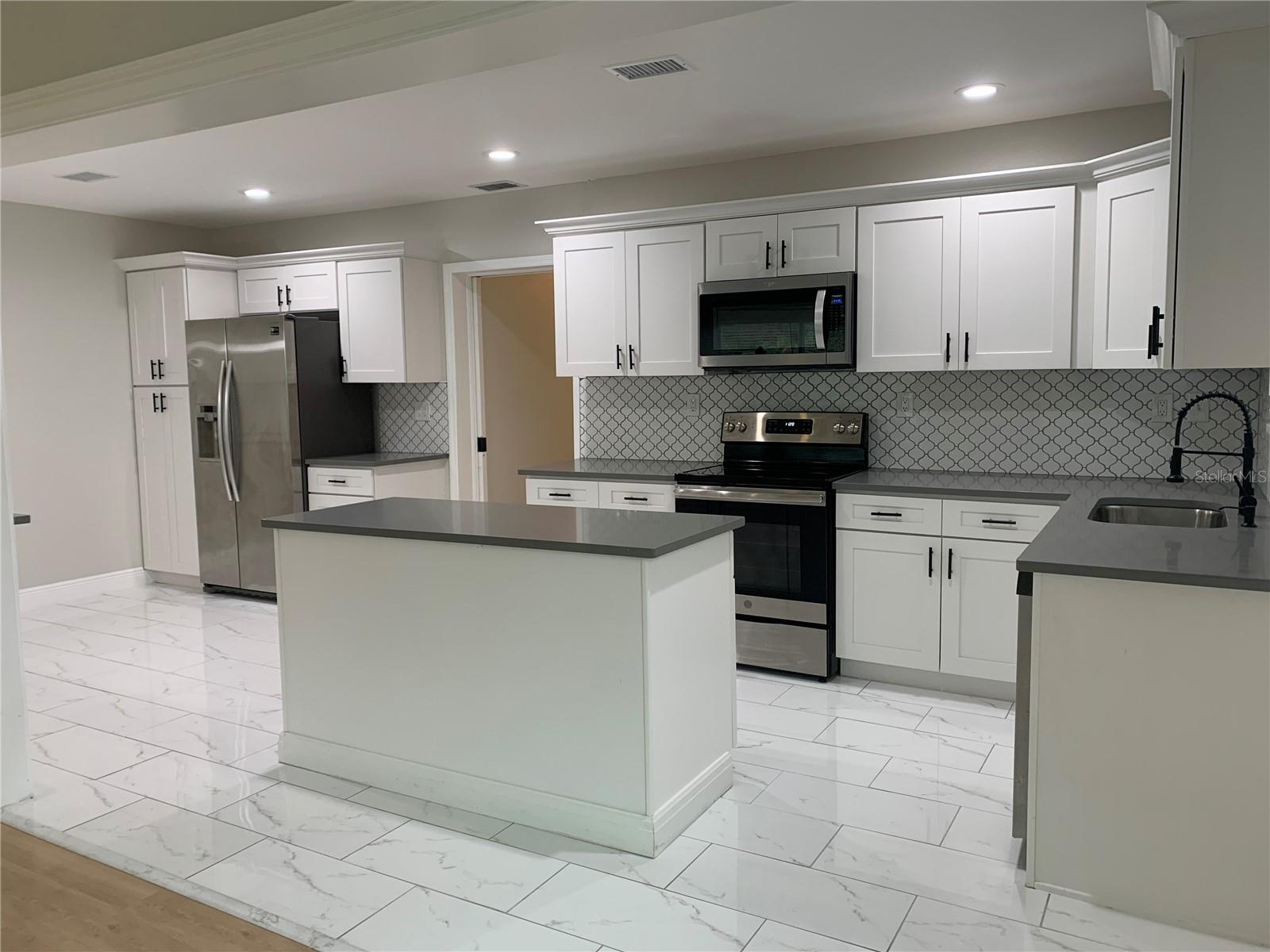 1524 18th Avenue, FL