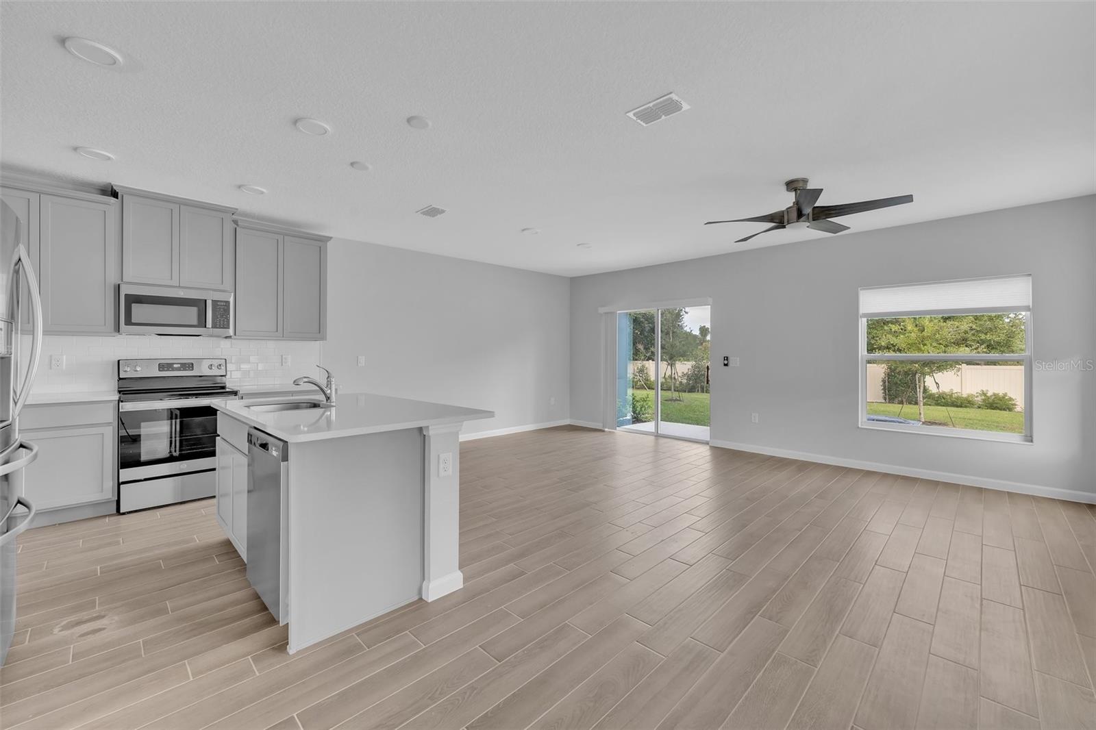 2827 Narcoossee Commons Way, FL