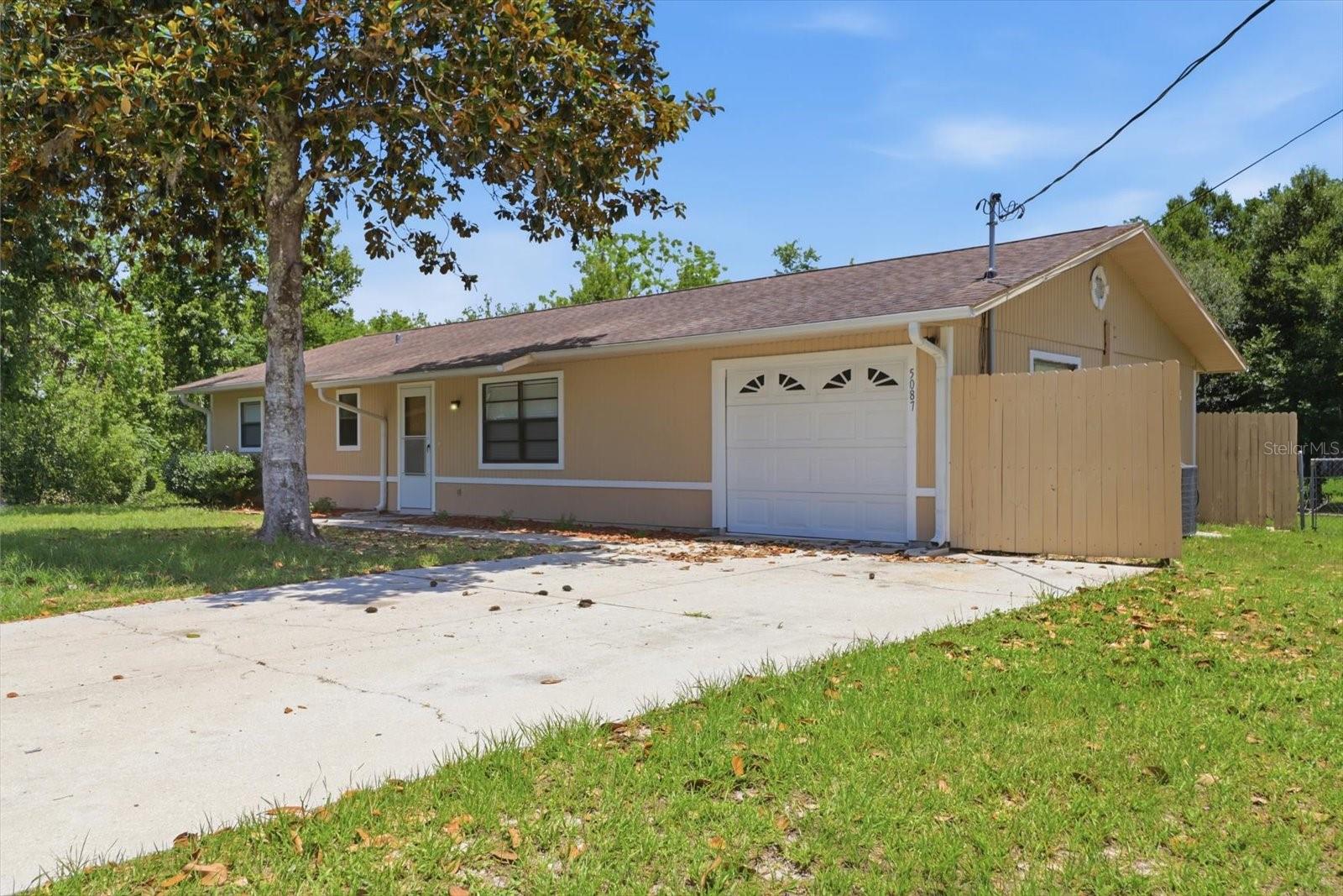 5087 Louise Point, FL